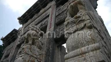 中国石拱建筑&古城门。 云，石狮麒麟..